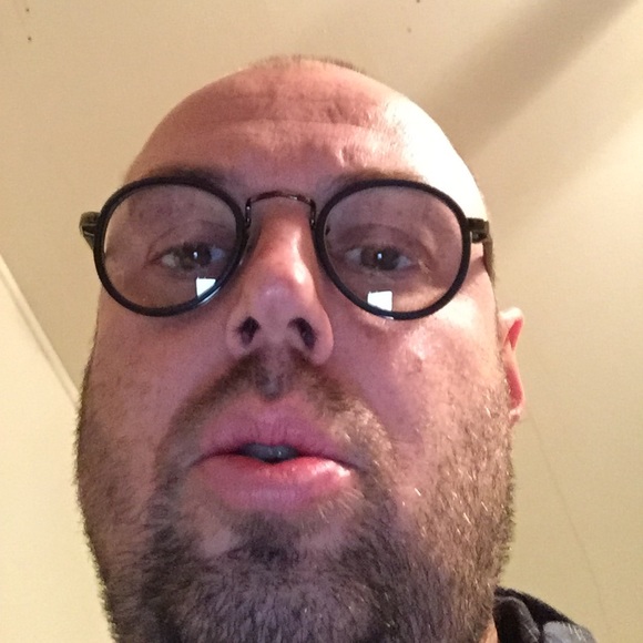 Meet your Posher, Joshua - Picture 1 of 1